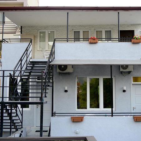 Gng Apartment Тбилиси Екстериор снимка
