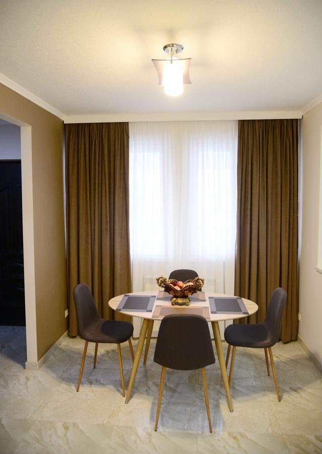 Gng Apartment Тбилиси Екстериор снимка