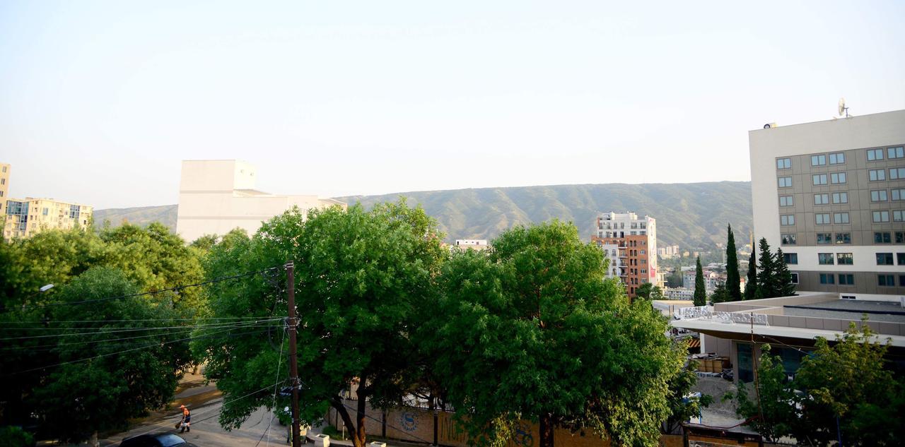 Gng Apartment Тбилиси Екстериор снимка