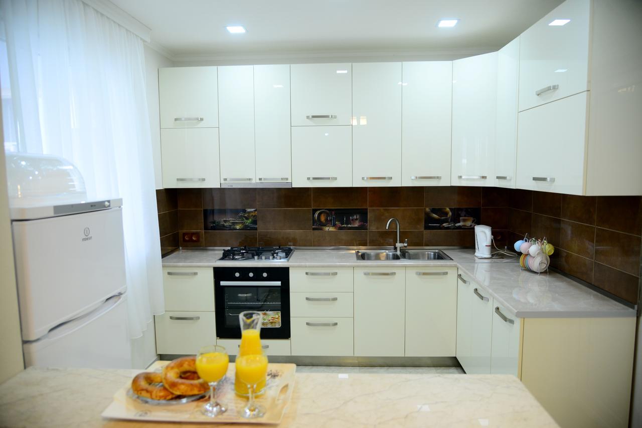 Gng Apartment Тбилиси Екстериор снимка