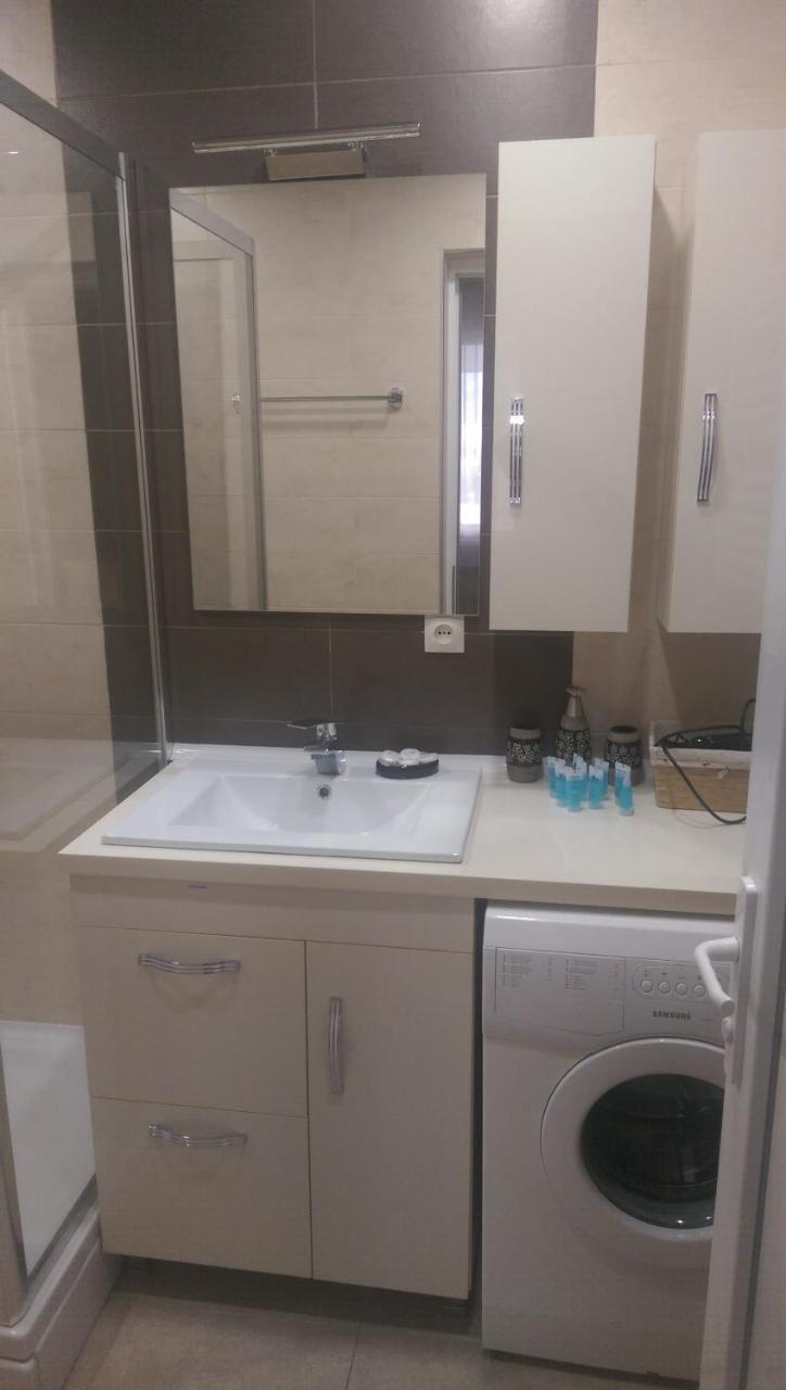 Gng Apartment Тбилиси Екстериор снимка
