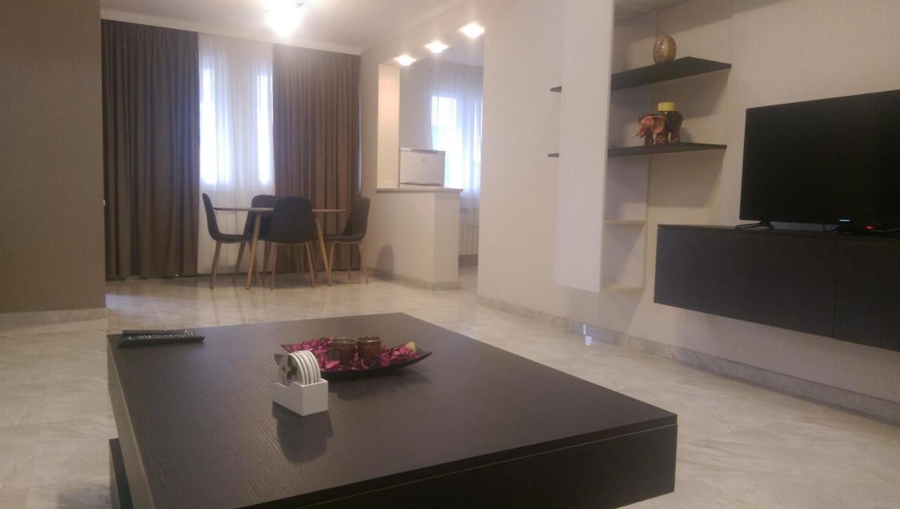 Gng Apartment Тбилиси Екстериор снимка