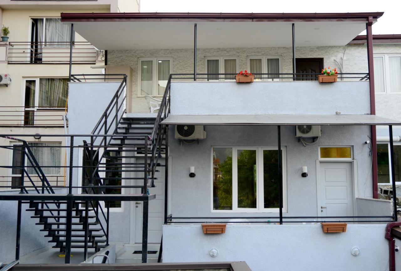 Gng Apartment Тбилиси Екстериор снимка